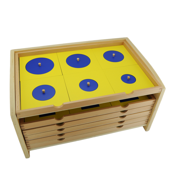 Meuble de rangement pour les cartes du cabinet de géométrie, Matériel  Montessori