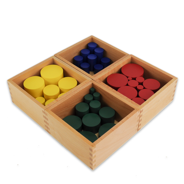 Jeu des cylindres colorés - Jeux Montessori - Couleur Garden